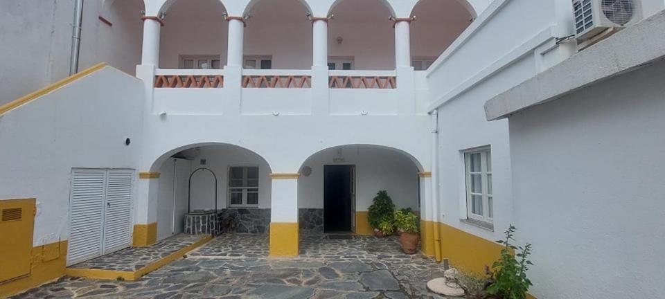Guesthouse Da Vila Моран Екстер'єр фото
